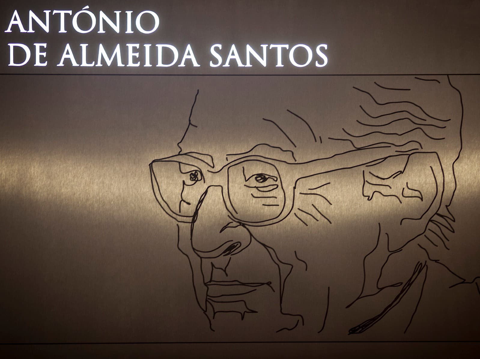 Homenagem a Almeida Santos