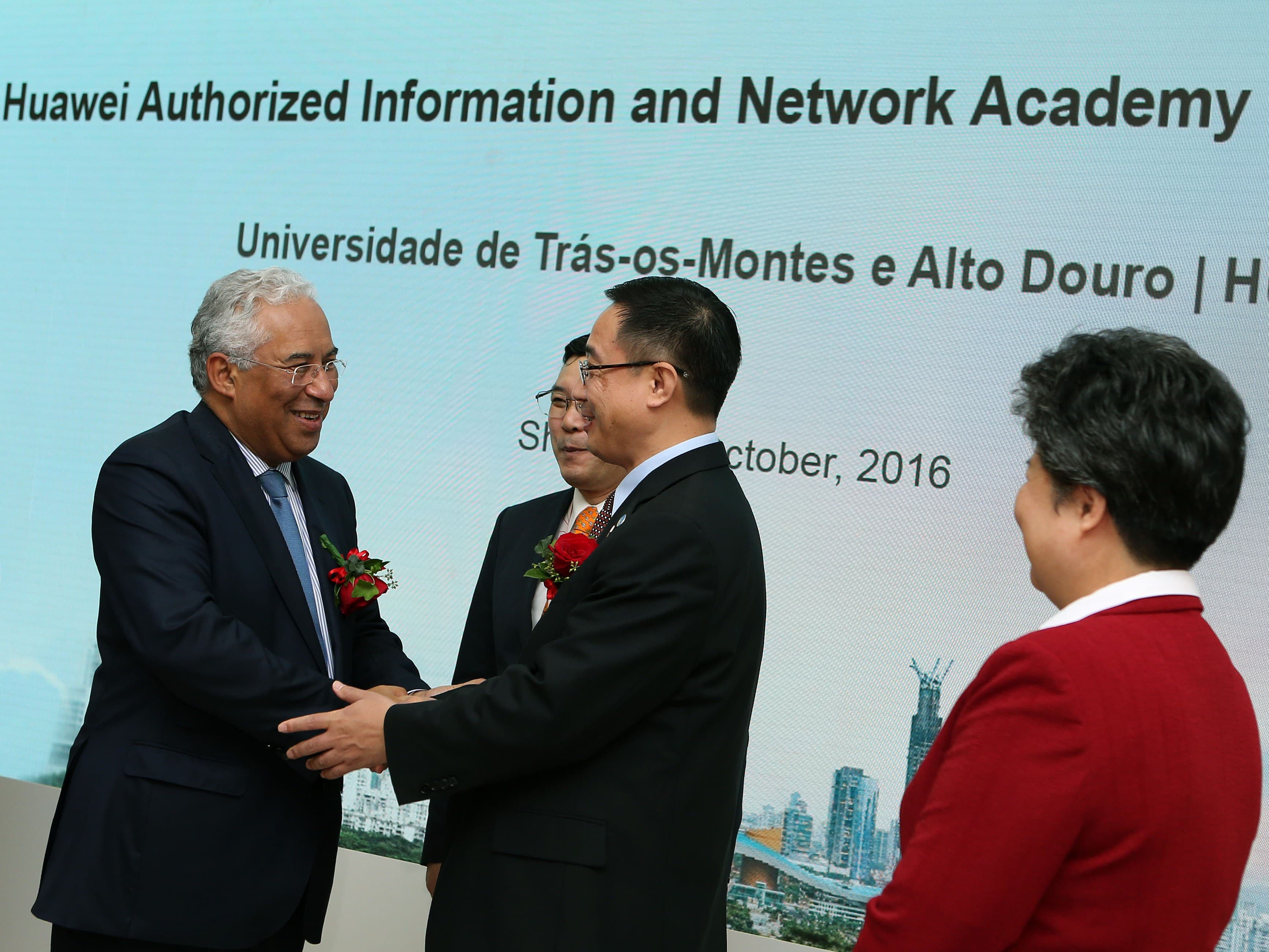 Visita à China, 12 outubro 2016