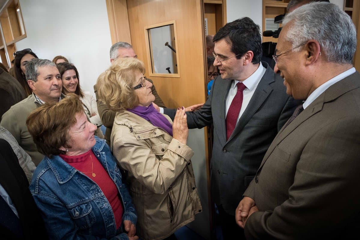 Primeiro-Ministro António Costa e Ministro da Saúde, Adalberto Campos Fernandes, na inauguração das Unidades de Saúde de Monte Real-Carvide e de Cortes, Leiria, 16 abril 2018 (Foto: Clara Azevedo)