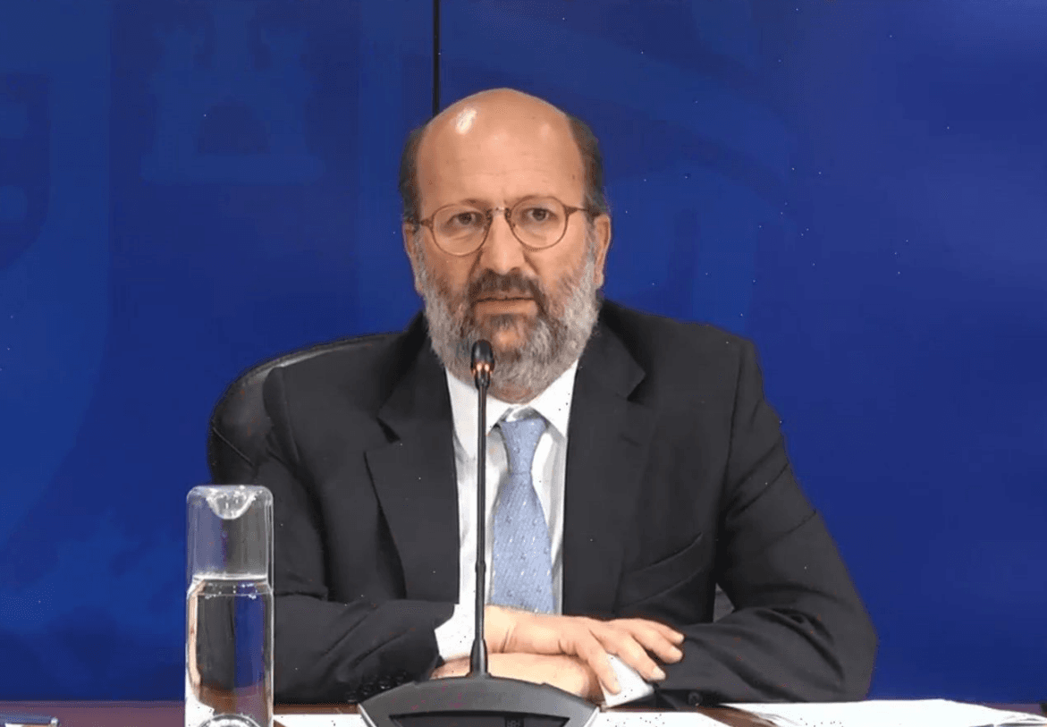 Ministro do Ambiente, João Pedro Matos Fernandes, na conferência de imprensa do Conselho de Ministros, 26 abril 2018