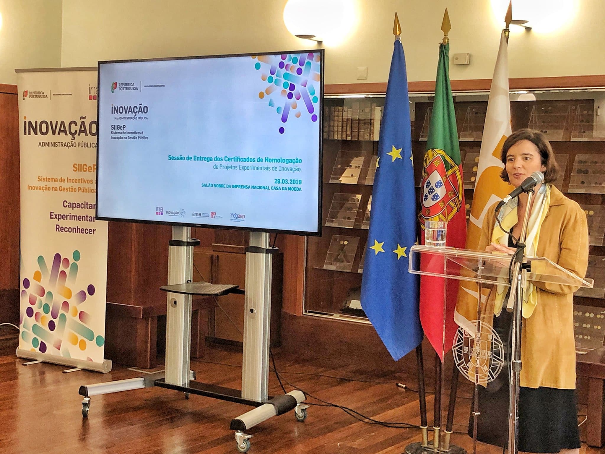 Ministra da Presidência e da Modernização Administrativa, Mariana Vieira da Silva, na sessão de entrega dos certificados de homologação dos Projetos Experimentais de Inovação na Administração Pública, Lisboa, 29 março 2019