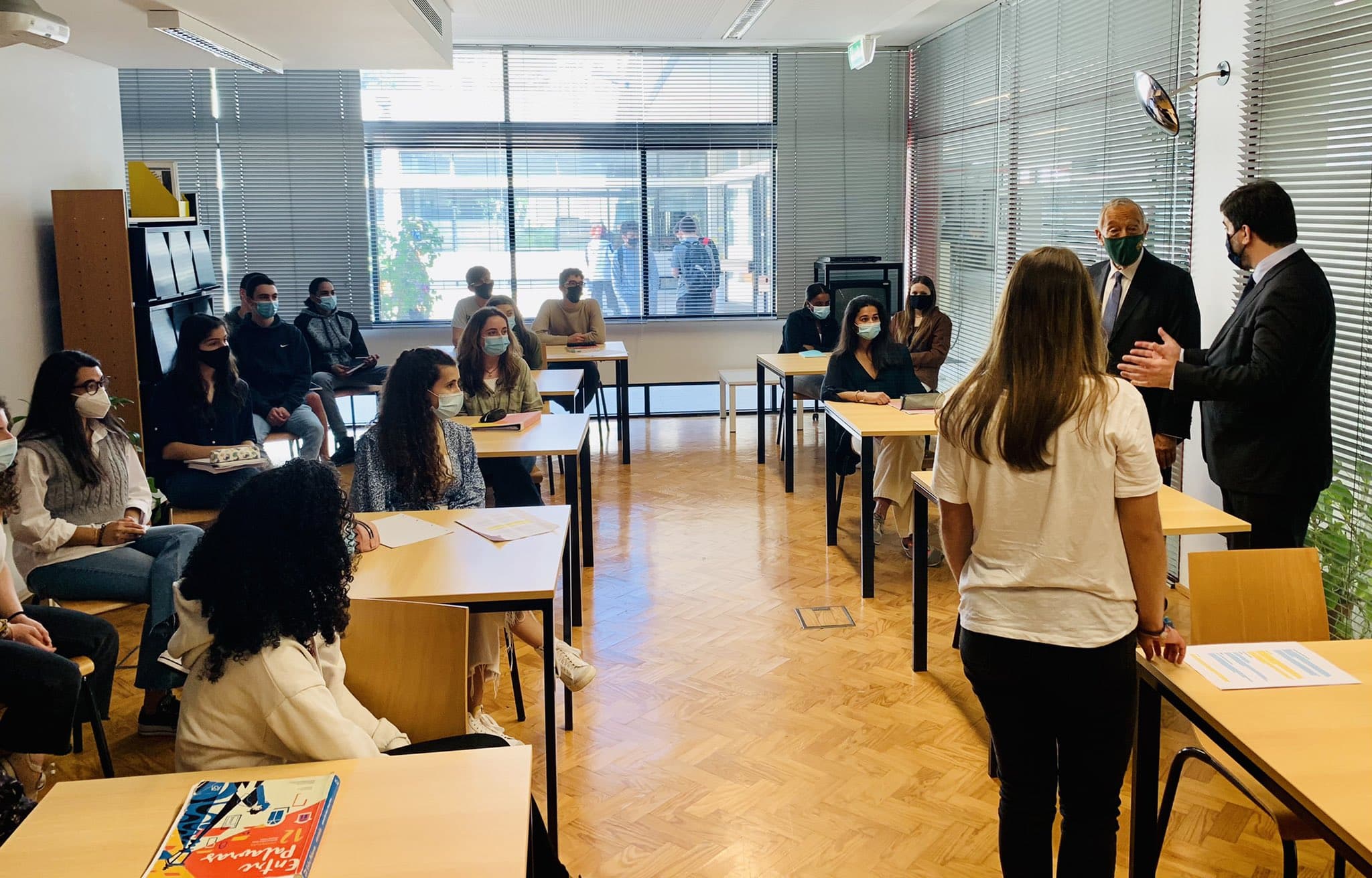 Presidente da República, Marcelo Rebelo de Sousa, e Ministro da Educação, Tiago Brandão Rodrigues, assinalam regresso às aulas do ensino secundário, Lisboa, 19 abril 2021