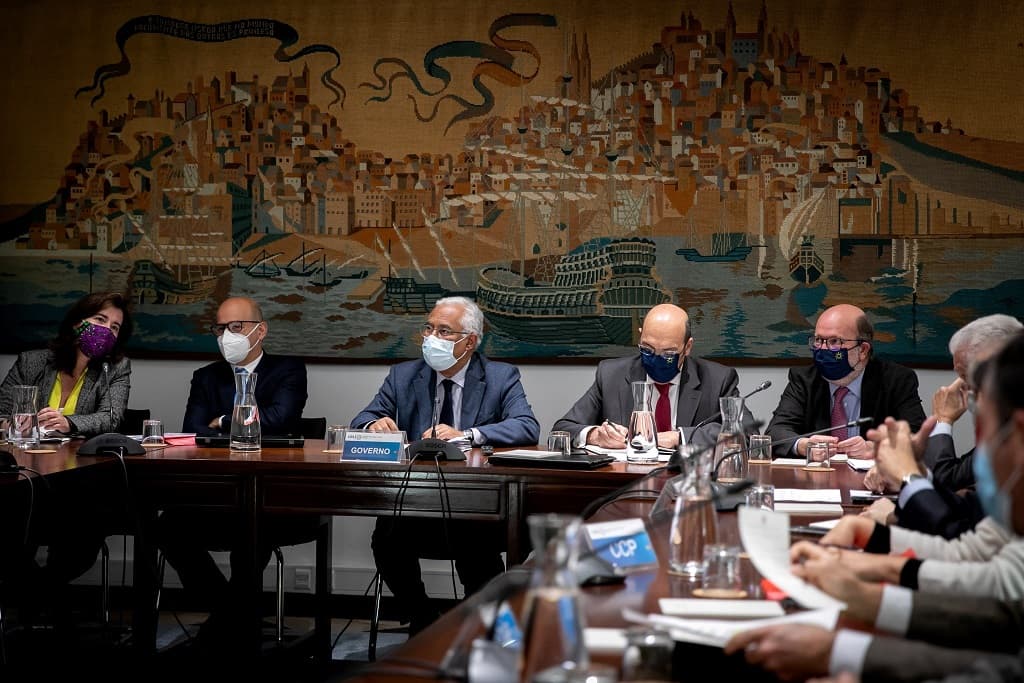 Primeiro-Ministro e membros do Governo na reunião extraordinária da Concertação Social, Lisboa, 8 março 2022