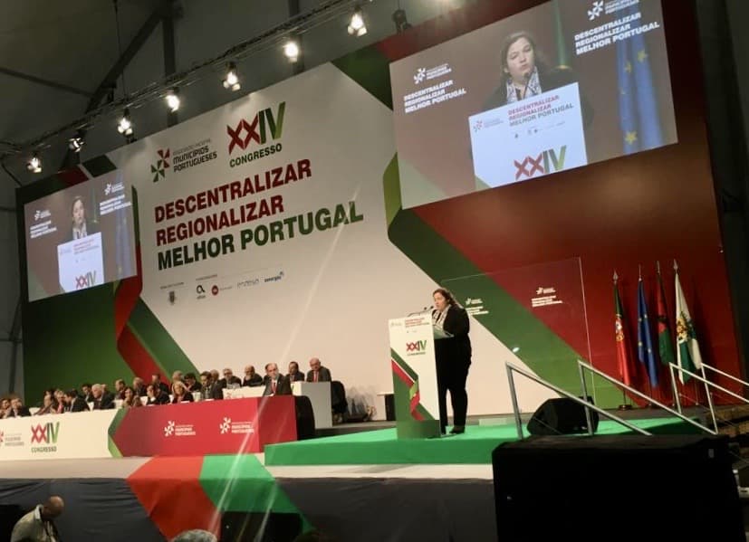 Ministra da Modernização do Estado e da Administração Pública, Alexandra Leitão, no 24.º congresso da Associação Nacional de Municípios Portugueses, Vila Real, 28 novembro 2019