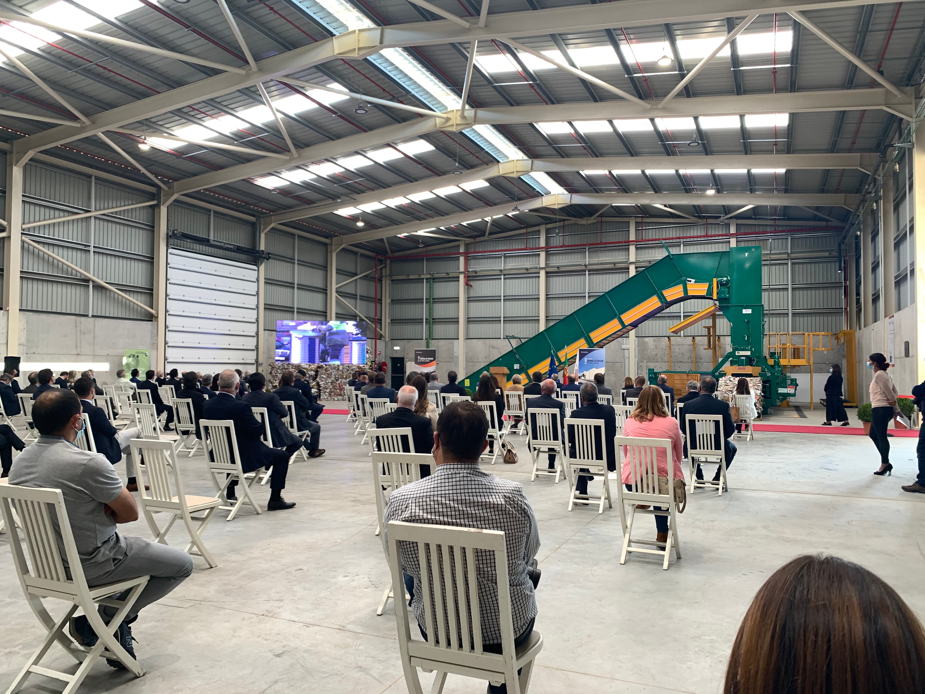 Ministra da Coesão Territorial visita Central de Triagem de Papel e Cartão da Associação de Municípios da Região do Planalto Beirão, Tondela, 14 outubro 2020