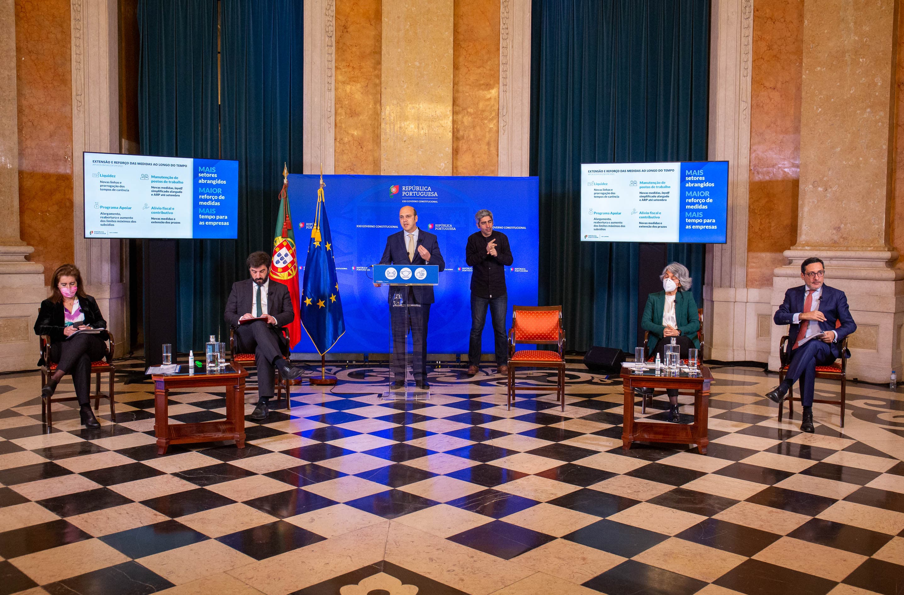 Membros do Governo apresentam reforço das medidas de apoio à economia e ao emprego, Lisboa, 12 março 2021 (Foto: João Bica)