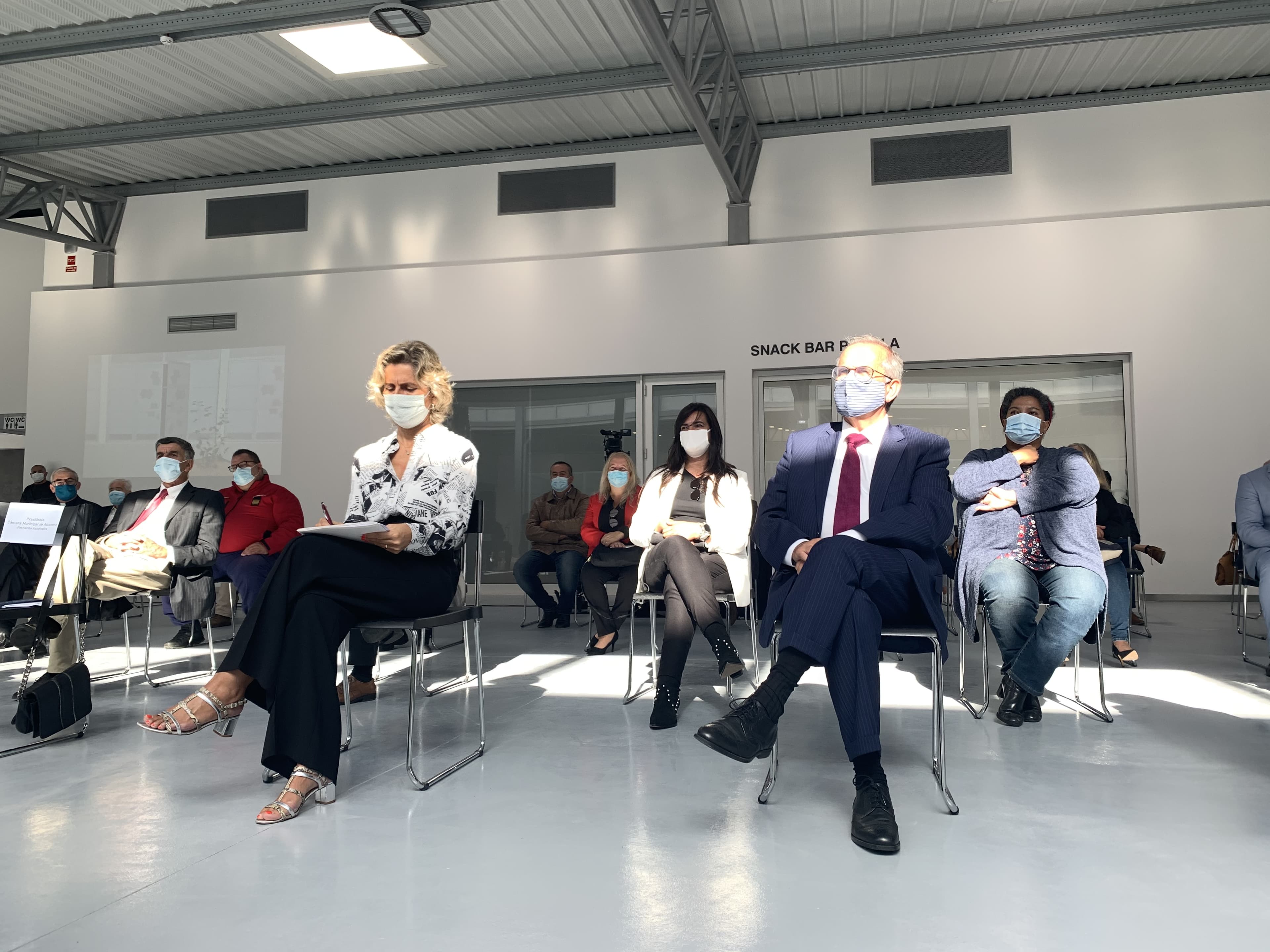 Inauguração do mercado municipal de Alcanena com a presença da Ministra da Coesão Territorial, Ana Abrunhosa, e do Secretário de Estado Adjunto e do Desenvolvimento Regional, Carlos Miguel, 6 outubro 2020