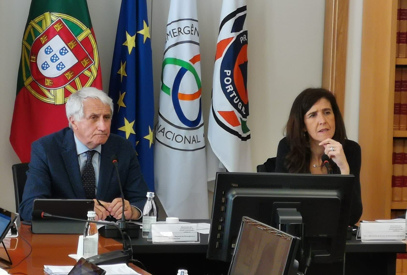 Secretária de Estado da Administração Interna, Patrícia Gaspar, presidindo à reunião da Comissão Nacional da Proteção Civil, Carnaxide, 24 março 2020