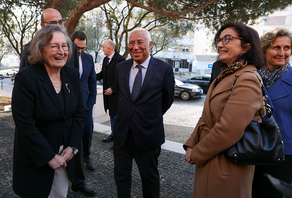Na imagem, o Primeiro-Ministro, António Costa, as ministras da Ciência, Tecnologia e do Ensino Superior, Elvira Fortunato, e da Coesão Territorial, Ana Abrunhosa, e Maria de Lurdes Rodrigues