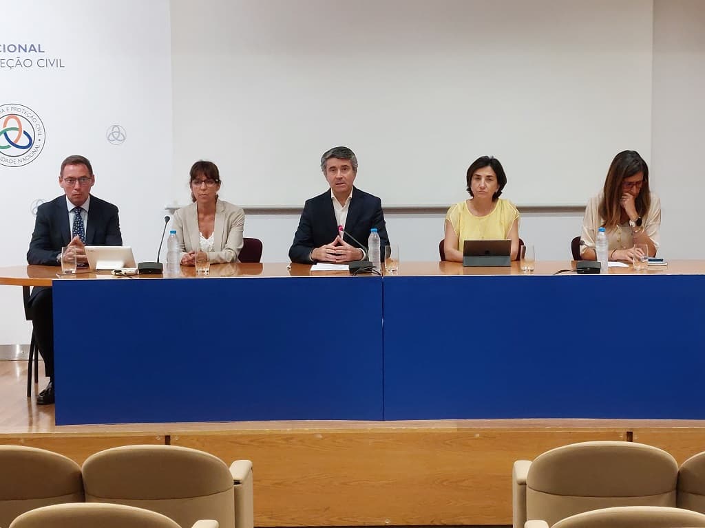 Membros do Governo na conferência de imprensa para reavaliação das medidas adotadas no âmbito da Declaração de Situação de Alerta, Oeiras, 9 julho 2022