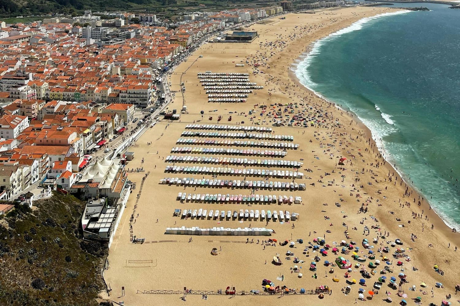 Autoridade Marítima Nacional terá no terreno um dispositivo com 27 estações salva-vidas, mais de três dezenas de embarcações e 25 motas de salvamento marítimo.