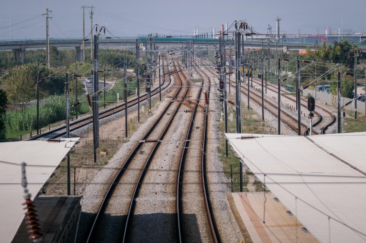 Linha de caminho-de-ferro