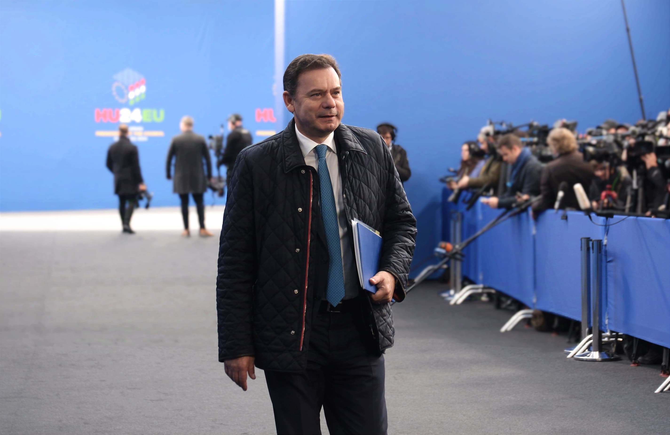 Primeiro-Ministro Luís Montenegro à entrada para a reunião informal do Conselho Europeu, Budapeste, 8 novembro 2024 (foto: UE)