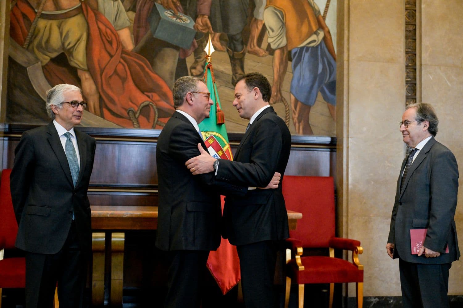 Prime Minister Luís Montenegro greets António José Seguro at the introductory ceremony for the new President of the Republic, Parliament, Lisbon, 9 March 2026 (Gonçalo Borges Dias / GPM)